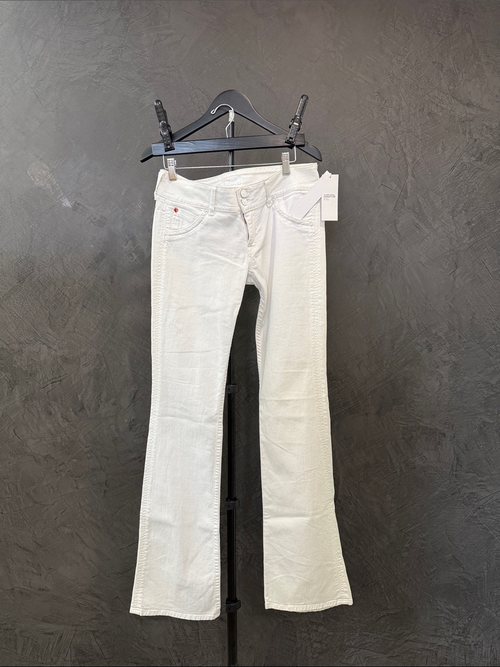 NWT Hudson Supermodel Signature  White Jeans 28